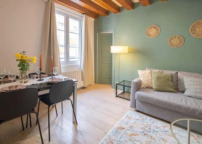 Elegant 1 Bedroom - Palais Royal 2 * Paryż